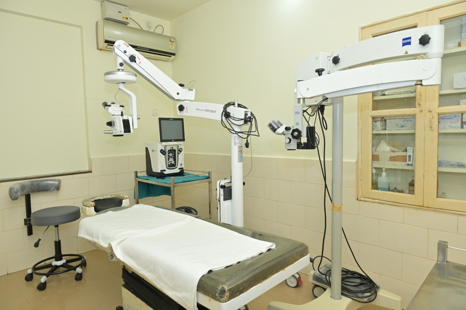 Artelus OCT machine