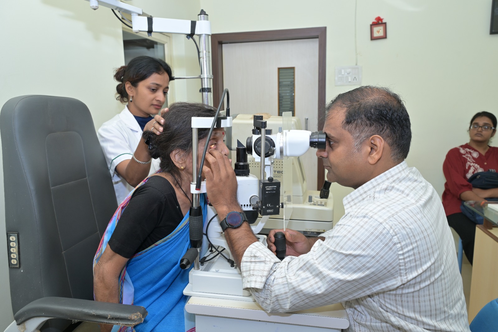 Chief Ophthalmologist